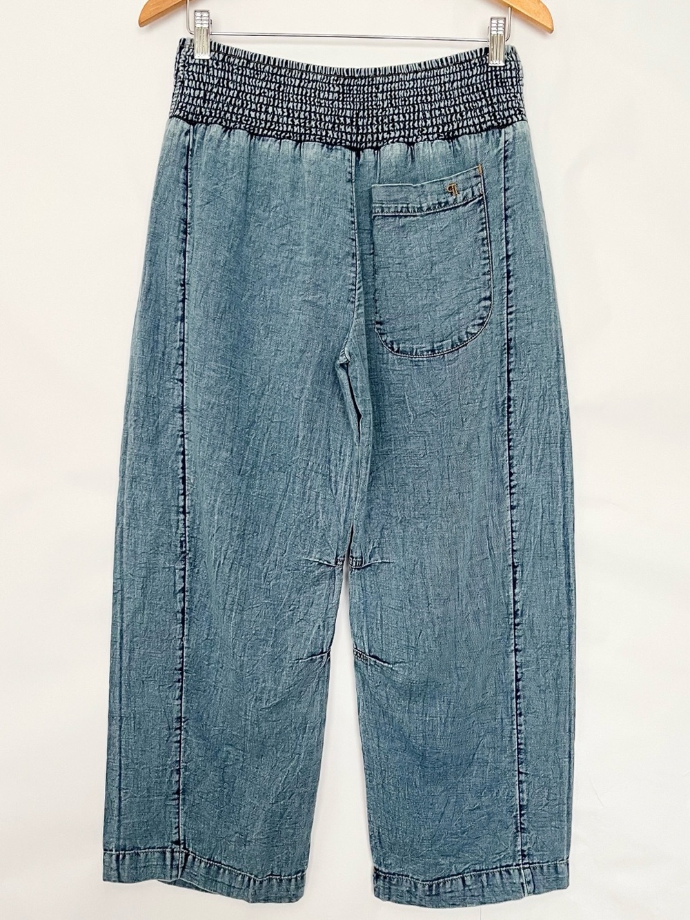Anthropologie Pilcro Reese Barrel Leg Pull On Pants Smocked Cotton Size XS Blue - Picture 6 of 16
